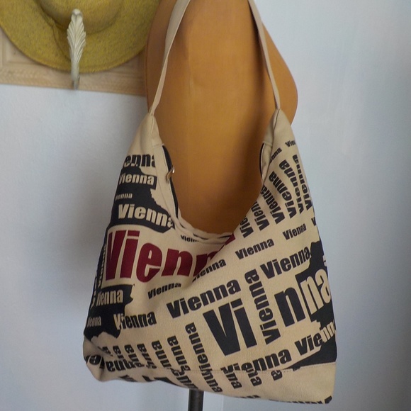 Vienna Tan Canvas Tote Bag NWOT - Picture 3 of 8